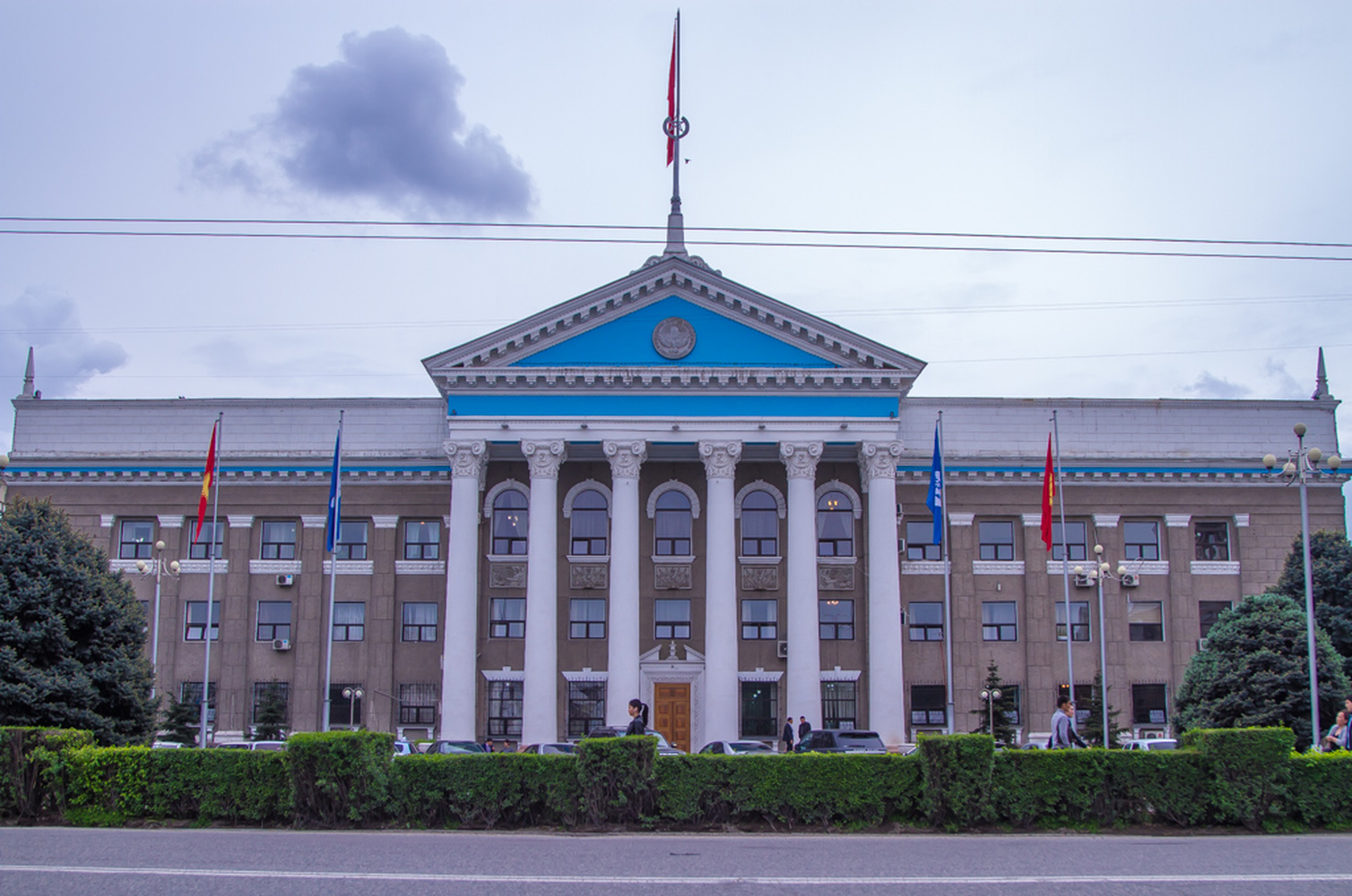 Бишкекская ТИК проверяет документы 27 политических партий перед регистрацией на выборы в горкенеш — Today.kg