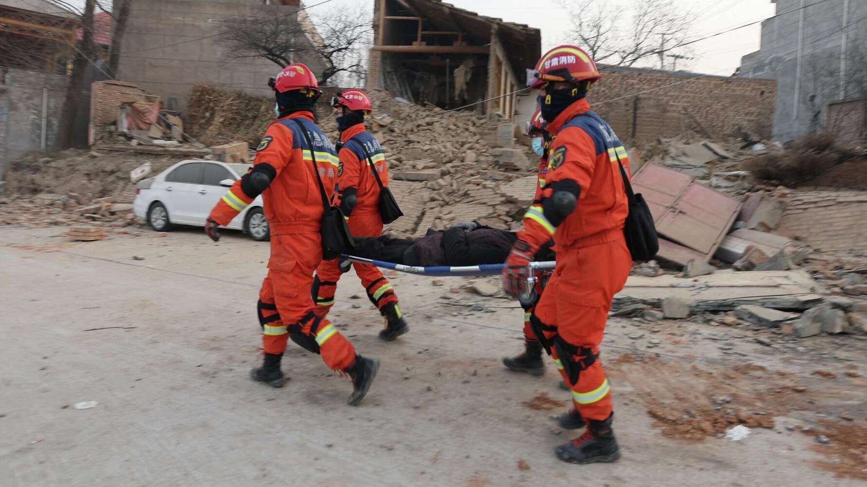 Почти 50 домов разрушено в Китае в результате землетрясения, есть пострадавшие — Today.kg