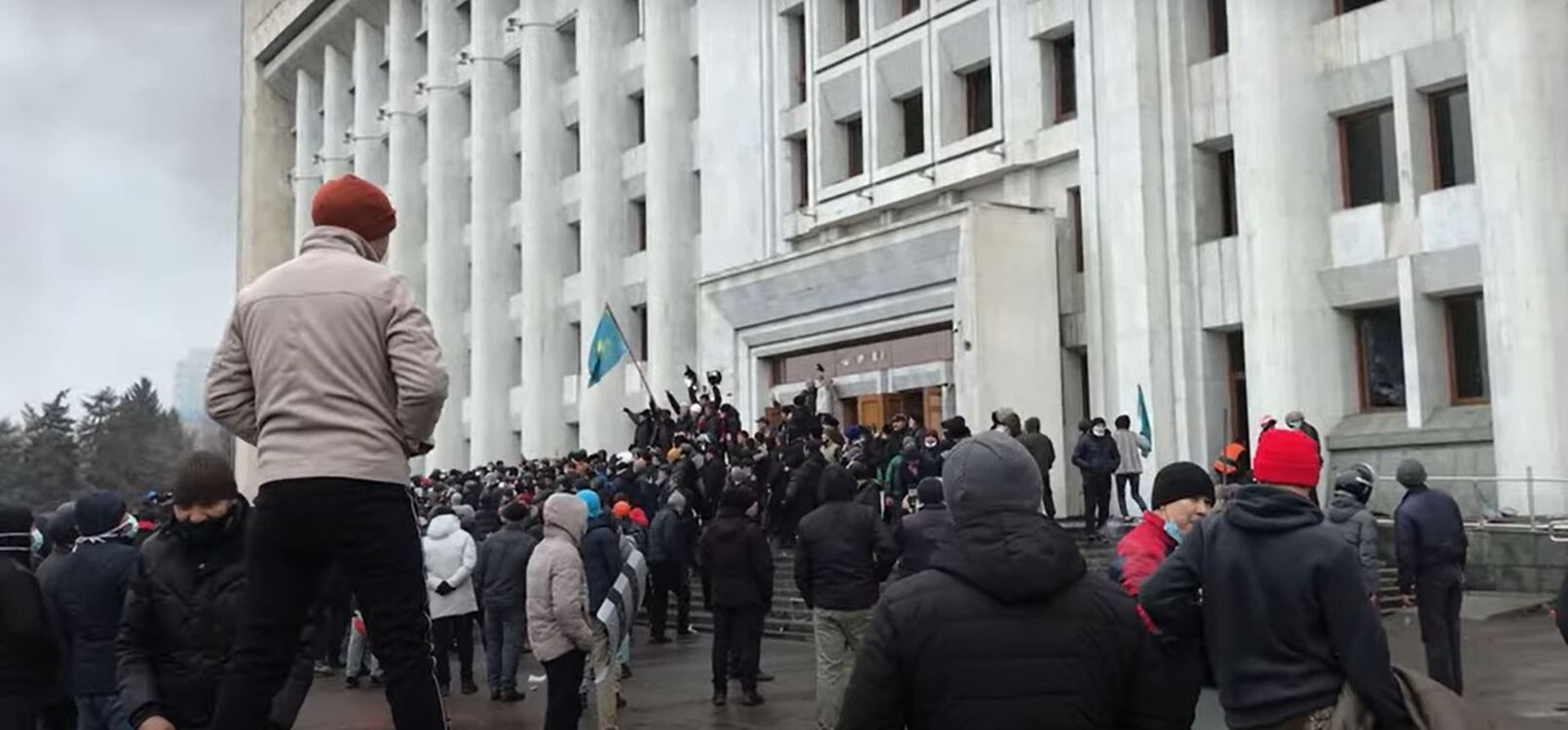 МВД Казахстана сообщило о восьми погибших правоохранителях — Today.kg