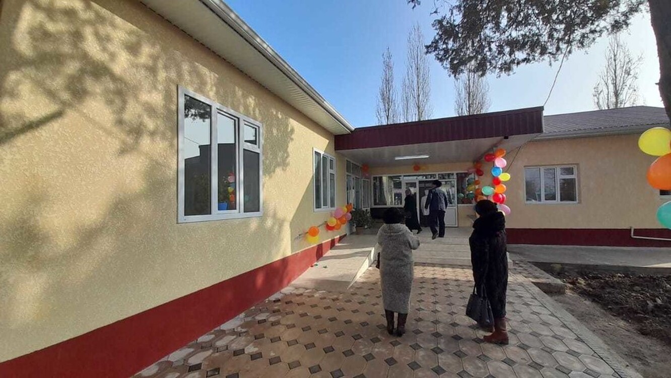 Житель Базар-Коргона отремонтировал больницу и построил дополнительный корпус — Today.kg