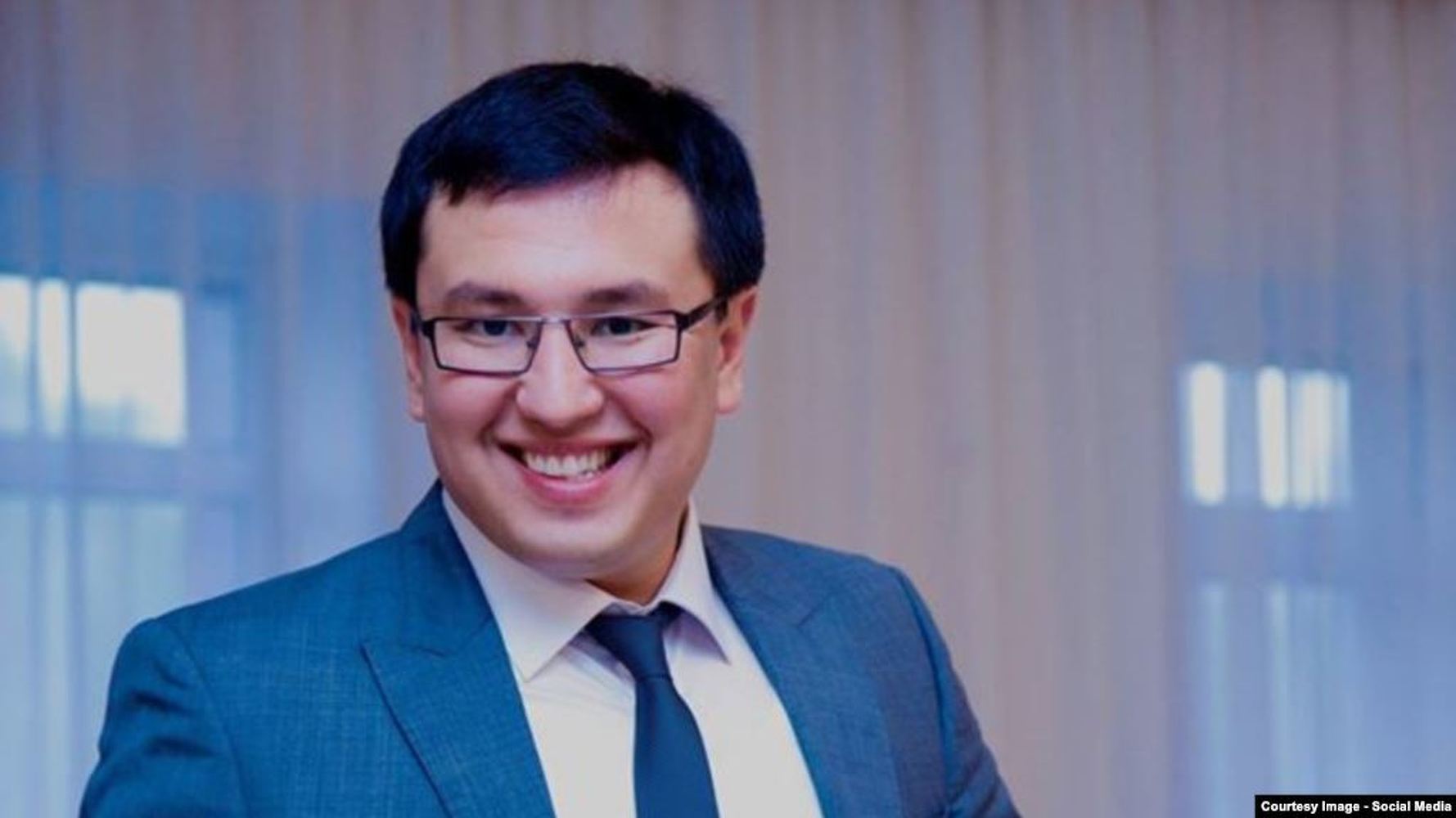 Бывшие адвокаты Омурбека Текебаева выиграли процесс по иску Алмазбека Атамбаева — Today.kg