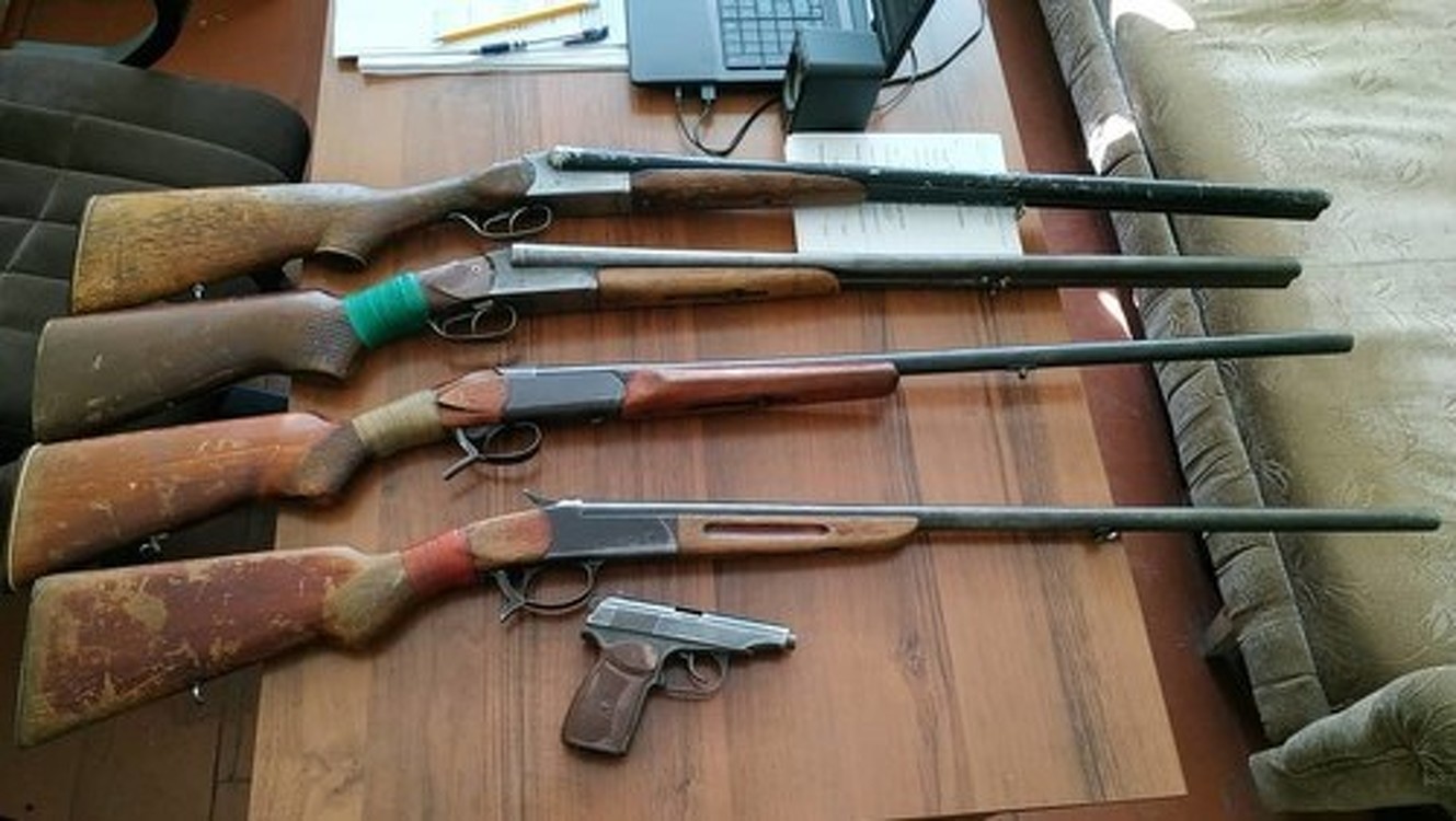 В Чуйской области во время рейда изъяли ружья и оштрафовали любителей оружия — Today.kg