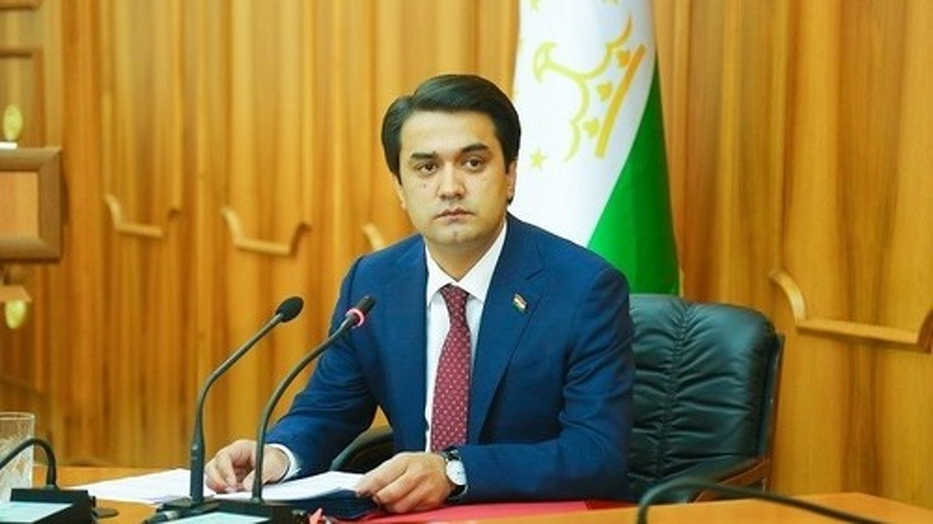 Мэр Душанбе Рустам Эмомали призвал жителей не подаваться панике — Today.kg