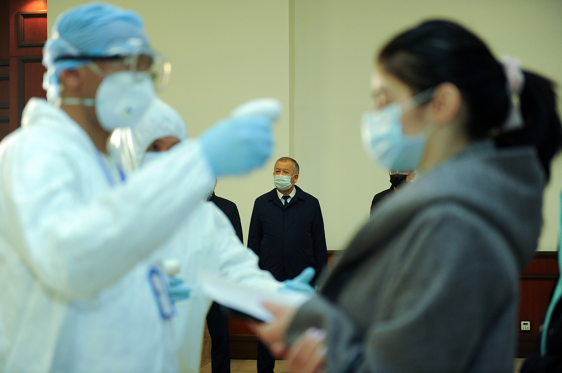 В Кыргызстане зафиксировали 13 новых случаев заражения коронавирусом. Всего в стране 107 зараженных — Today.kg
