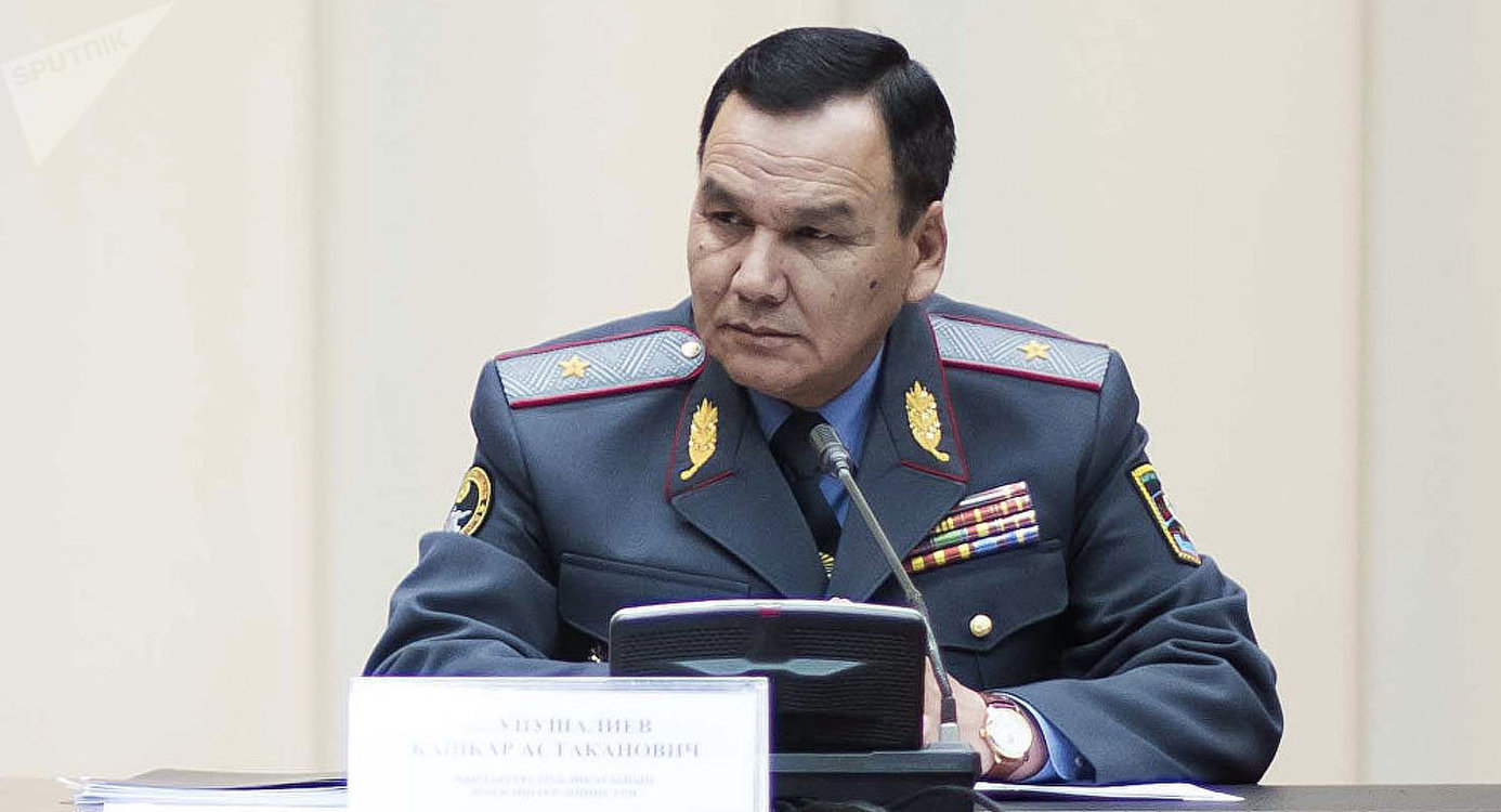 МВД разъяснило, что имел в виду министр К.Джунушалиев, говоря о зарплате в 8-12 тыс. сомов — Today.kg