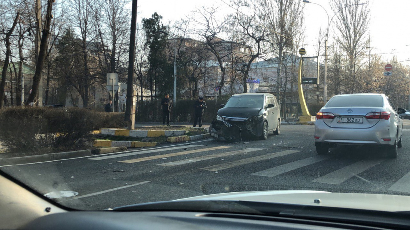За 11 дней комендантского часа в Бишкеке произошло 15 ДТП — Today.kg