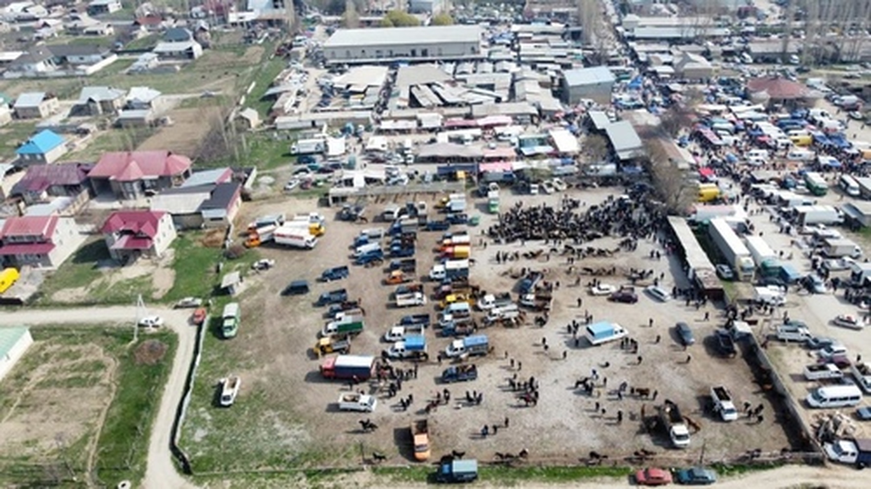 ГКНБ: Центральный рынок города Кербен стоимостью 23 млн сомов возвращён государству — Today.kg