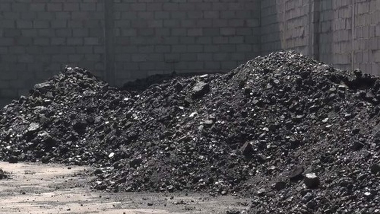 Местный уголь стоит 5500 сомов за тонну, импортный — 6000 сомов за тонну, - Антимонополия — Today.kg