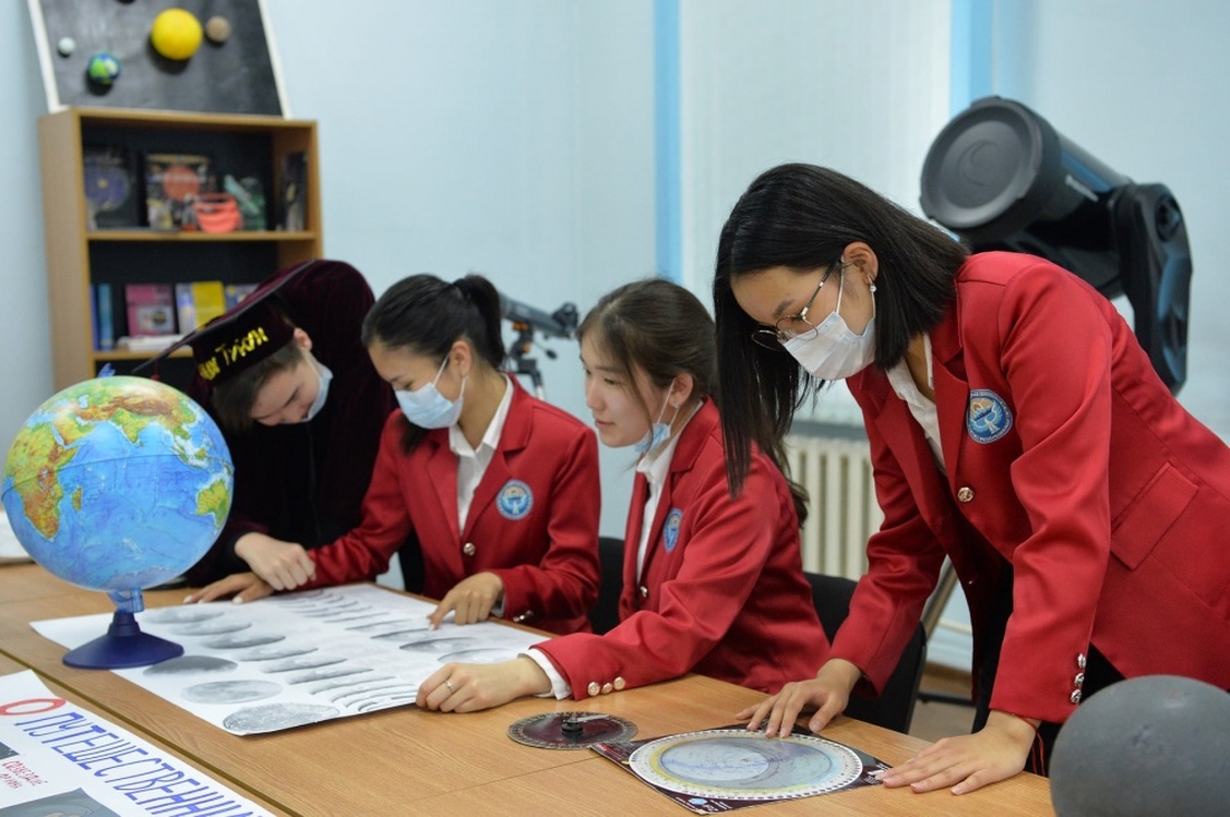 В Кыргызстане  пройдет республиканская неделя науки для школьников — Today.kg