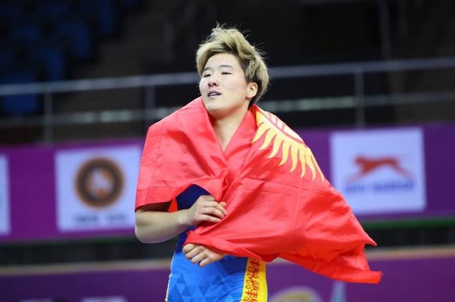 Кыргызстанка Айпери Медет кызы выиграла бронзу на чемпионате мира по борьбе — Today.kg