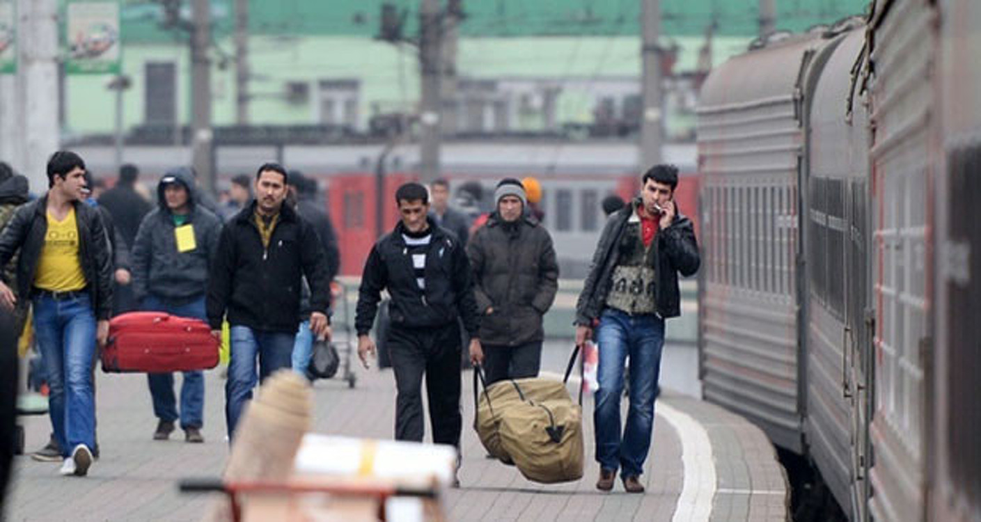 Депутаты попросили правительство помочь мигрантам в России — Today.kg