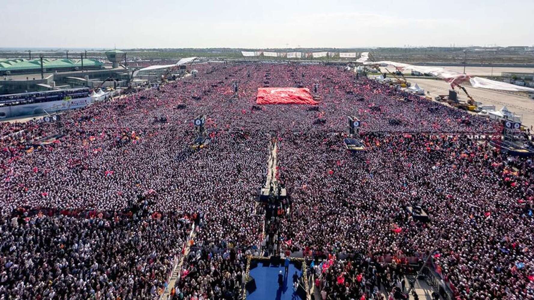 Митинг Эрдогана в Стамбуле собрал 1,7 млн человек — Today.kg