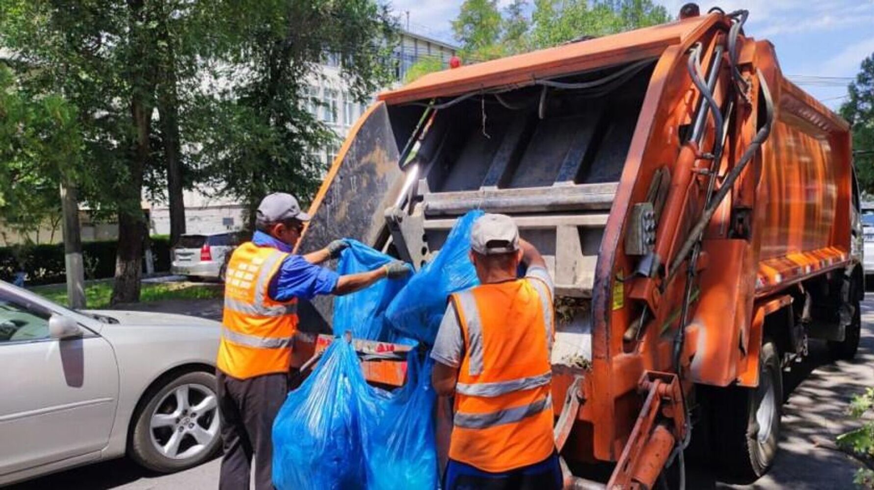Тарифы на вывоз мусора в Бишкеке повысят вдвое — Today.kg