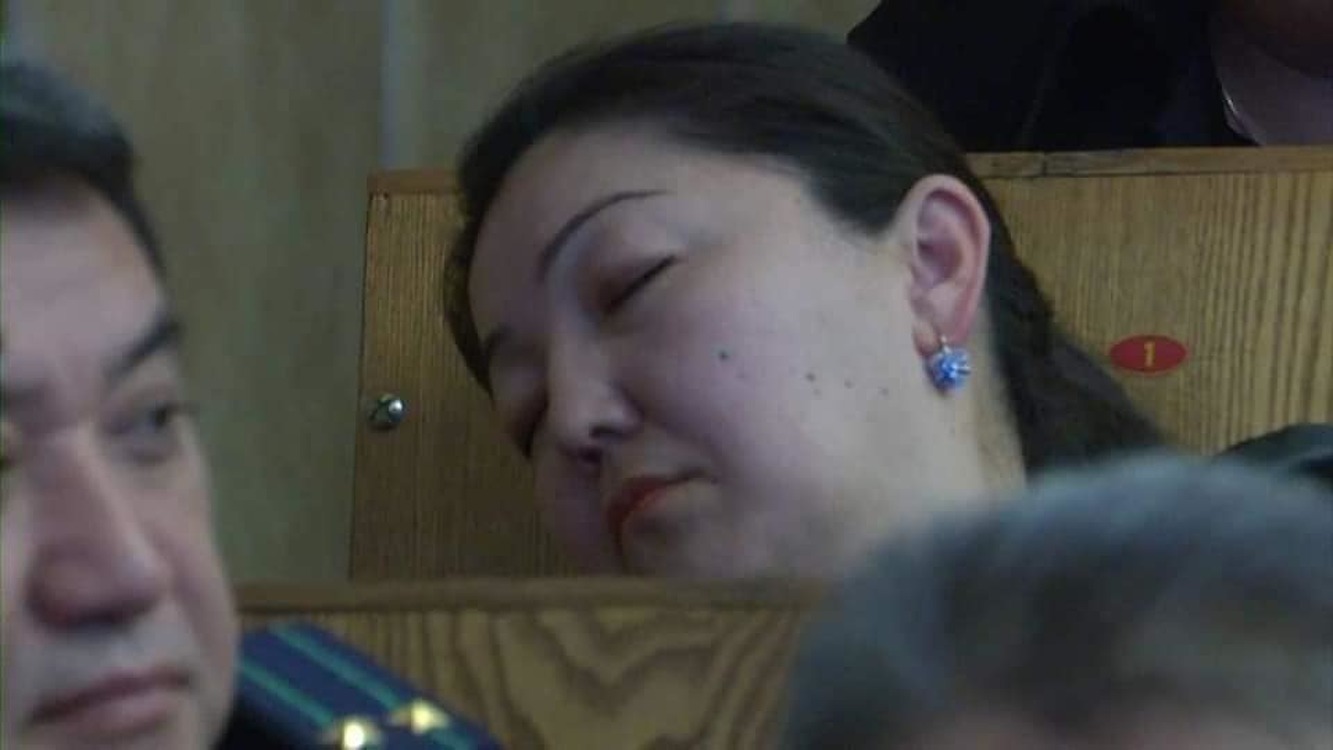 Чиновники спали во время выступления Жээнбекова в Оше? — Today.kg