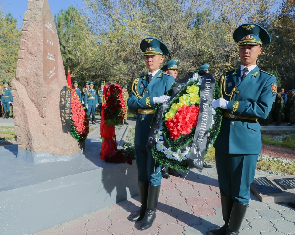 В Бишкеке почтили память погибших в Баткенских событиях — Today.kg
