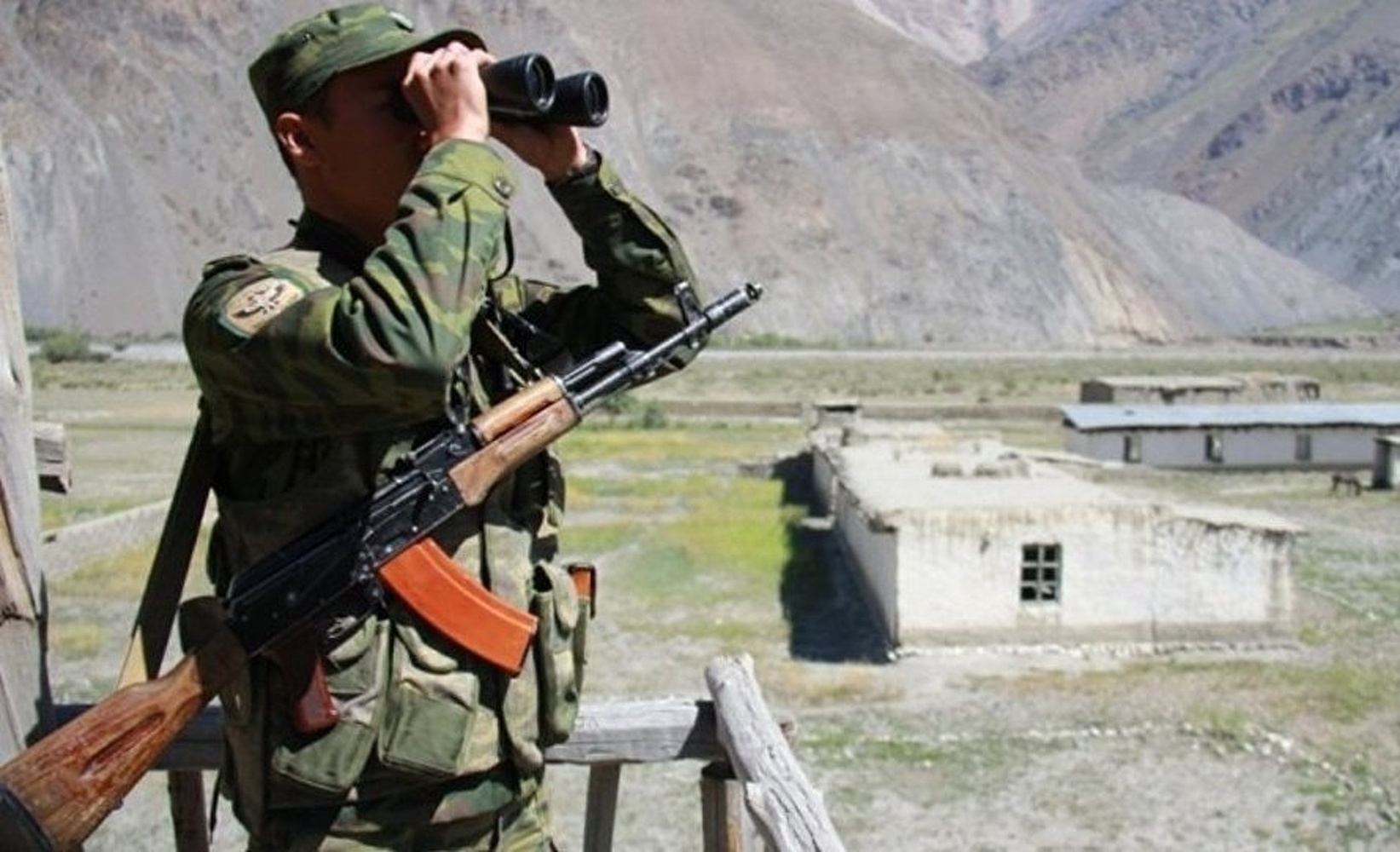 На кыргызско-таджикской границе вновь конфликт. Ранен пограничник — Today.kg