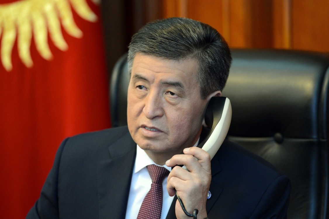 Сооронбай Жээнбеков и Эмомали Рахмон обсудили конфликт на кыргызско-таджикской границе — Today.kg