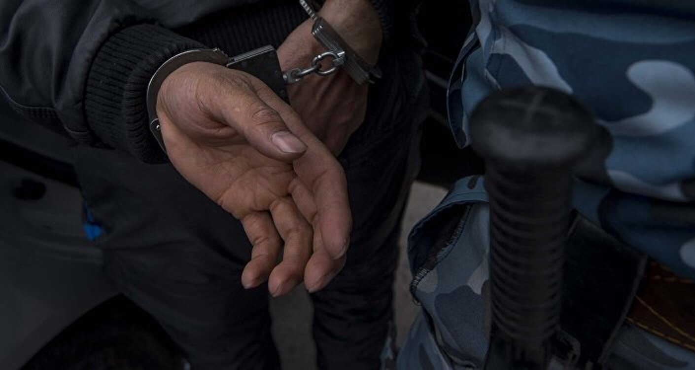 Задержан сотрудник СБНОН, у него изъяты патроны, гашиш и оружие — ГКНБ — Today.kg