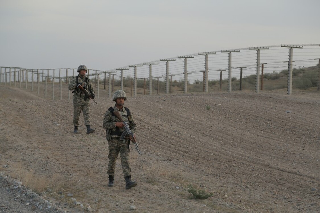 Кыргызско-таджикскую границу можно пересечь только через три КПП — Today.kg