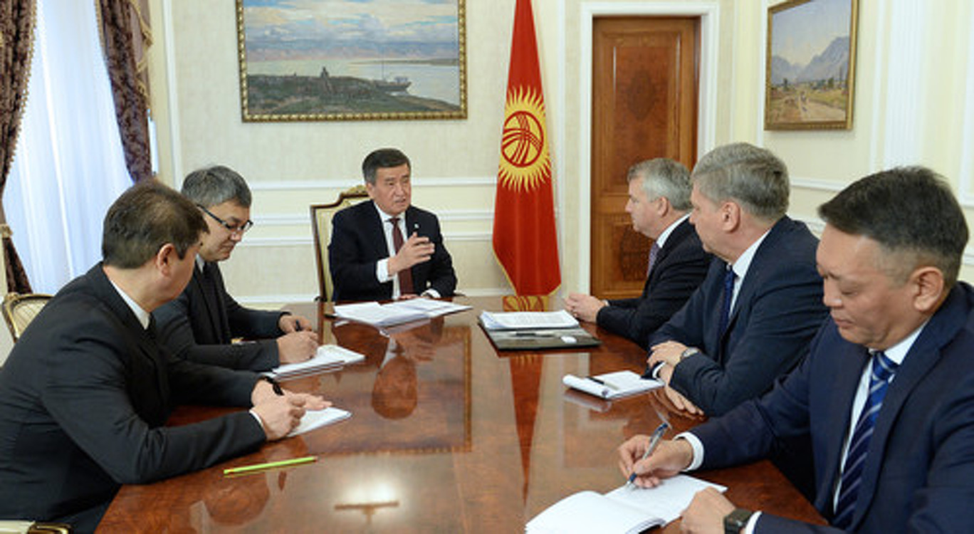 Президент С.Жээнбеков встретился с бизнес-омбудсменом страны Р.Орд-Смитом — Today.kg