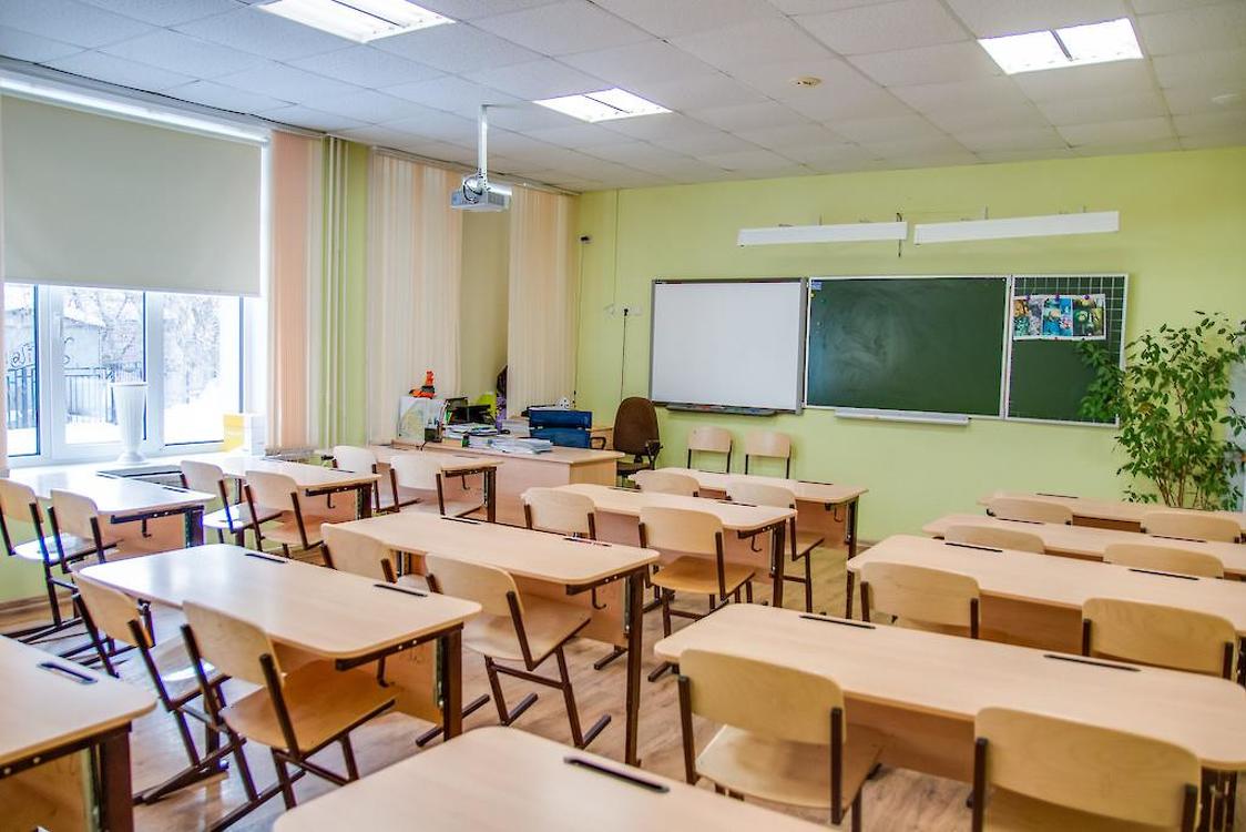 В Бишкеке за время пандемии скончались 14 работников системы образования — Today.kg