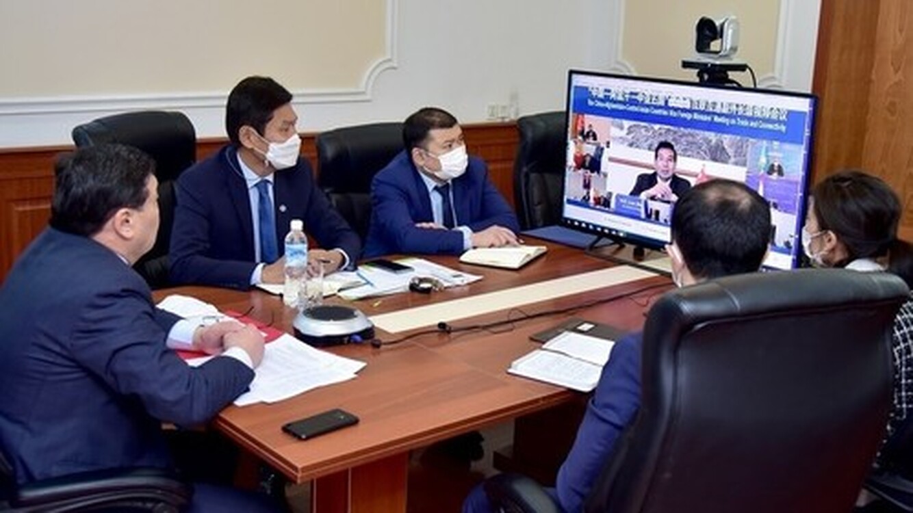 Кыргызстан предложил рассмотреть возможность реструктуризации госдолга в обмен на помощь Афганистану — Today.kg
