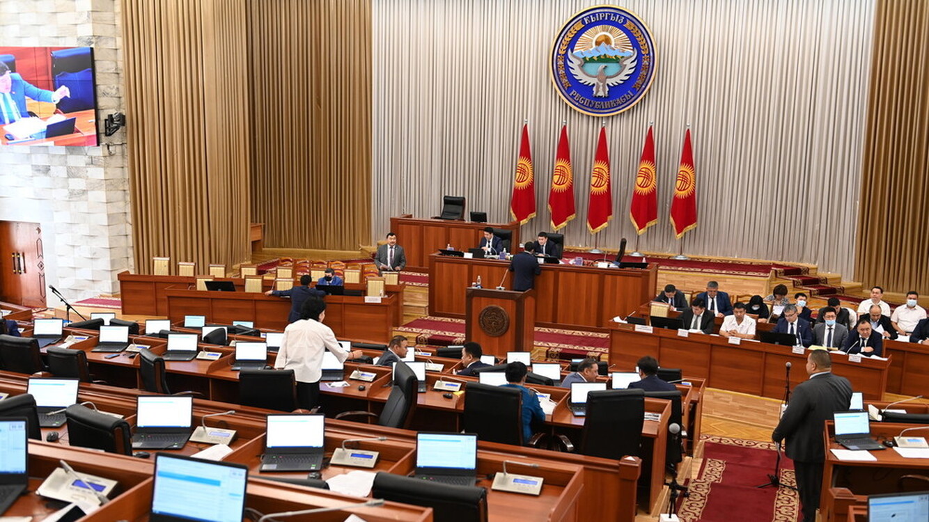 Жогорку Кенеш в трех чтениях принял новый законопроект о ЦИК — Today.kg