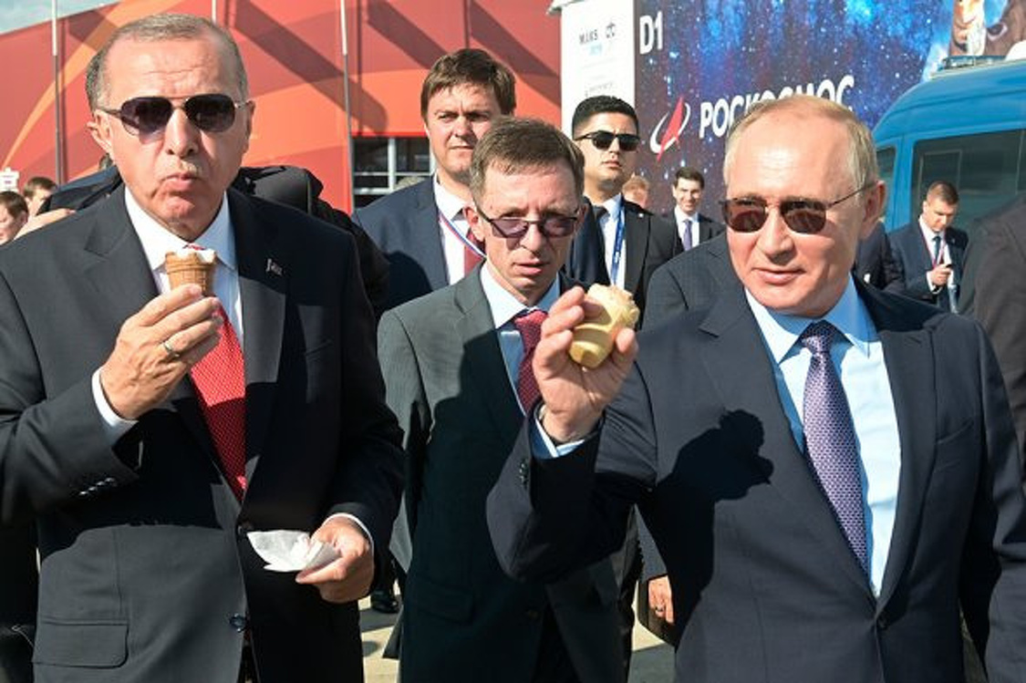 Путин и Эрдоган на авиасалоне МАКС-2019 — Today.kg