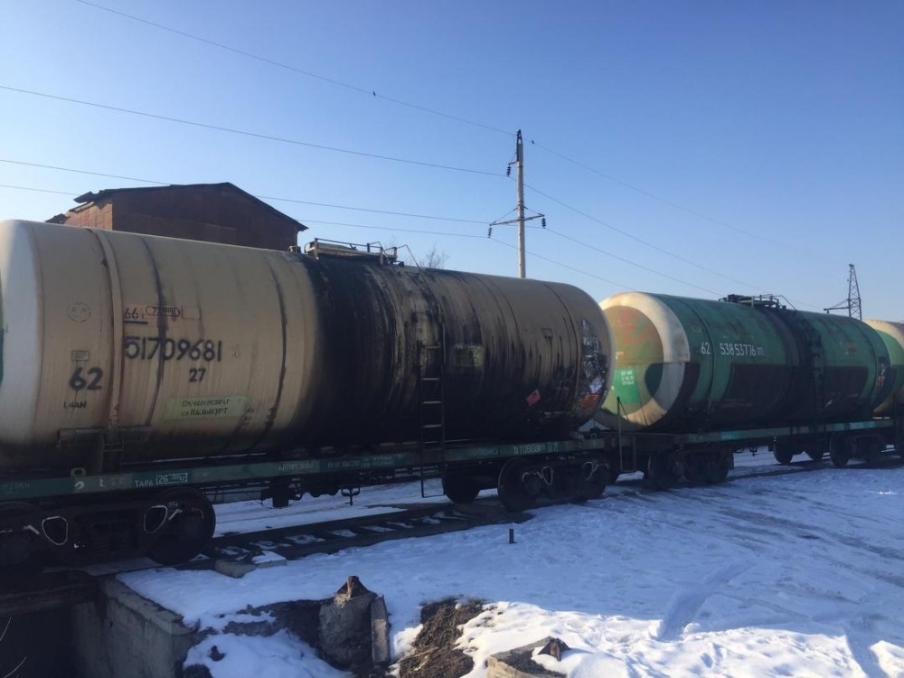 В Чуйскую область везли 4 вагона ГСМ под видом газового конденсата — Today.kg