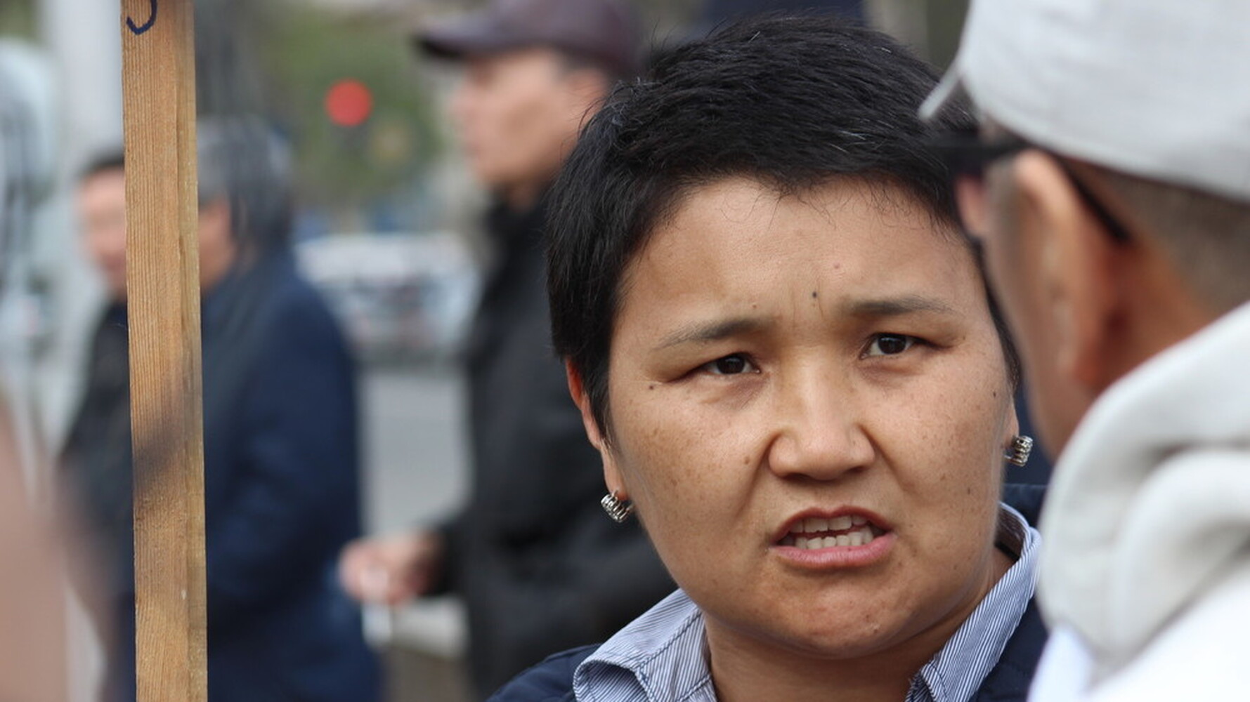 Сотрудница фонда имени Фридриха Эберта  участвует в политических митингах в Бишкеке? — Today.kg