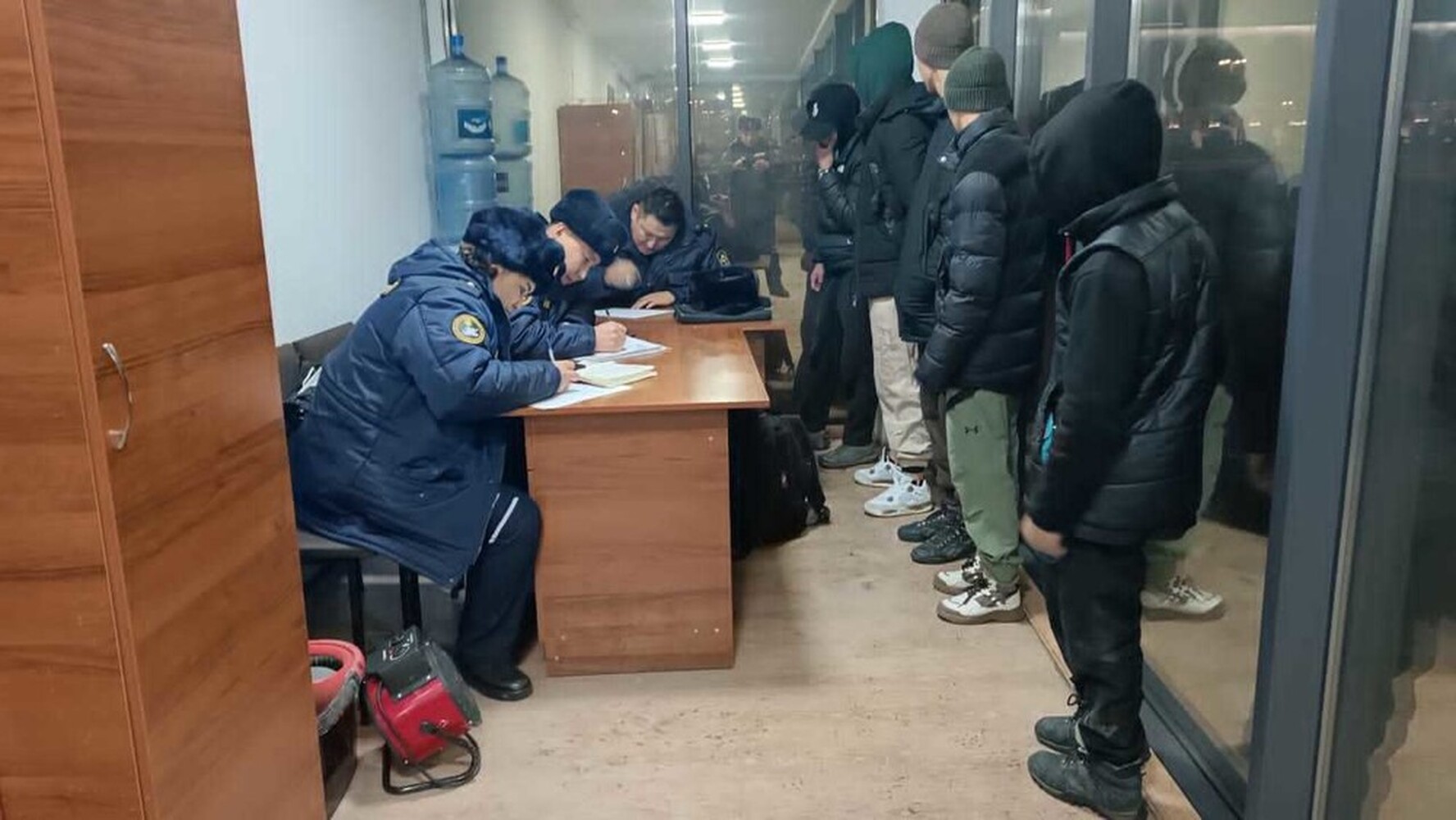 В Бишкеке прошел рейд среди подростков — Today.kg