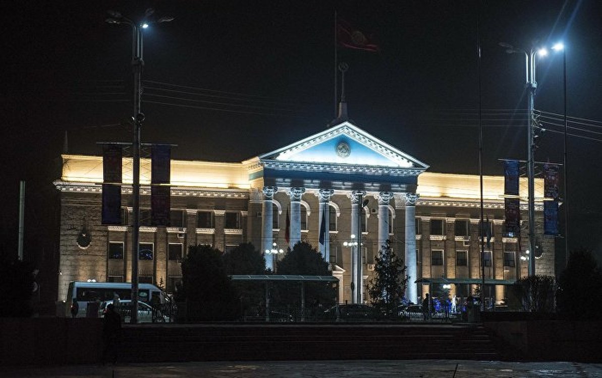 Мэрия Бишкека просит суды отменить решения о запрете на митинги — Today.kg