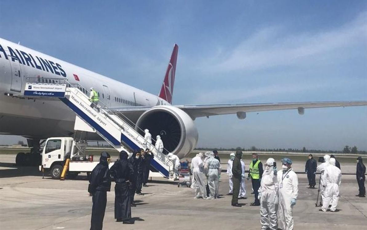 В Бишкек прибыл еще один рейс из Турции с 349 кыргызстанцами на борту — Today.kg