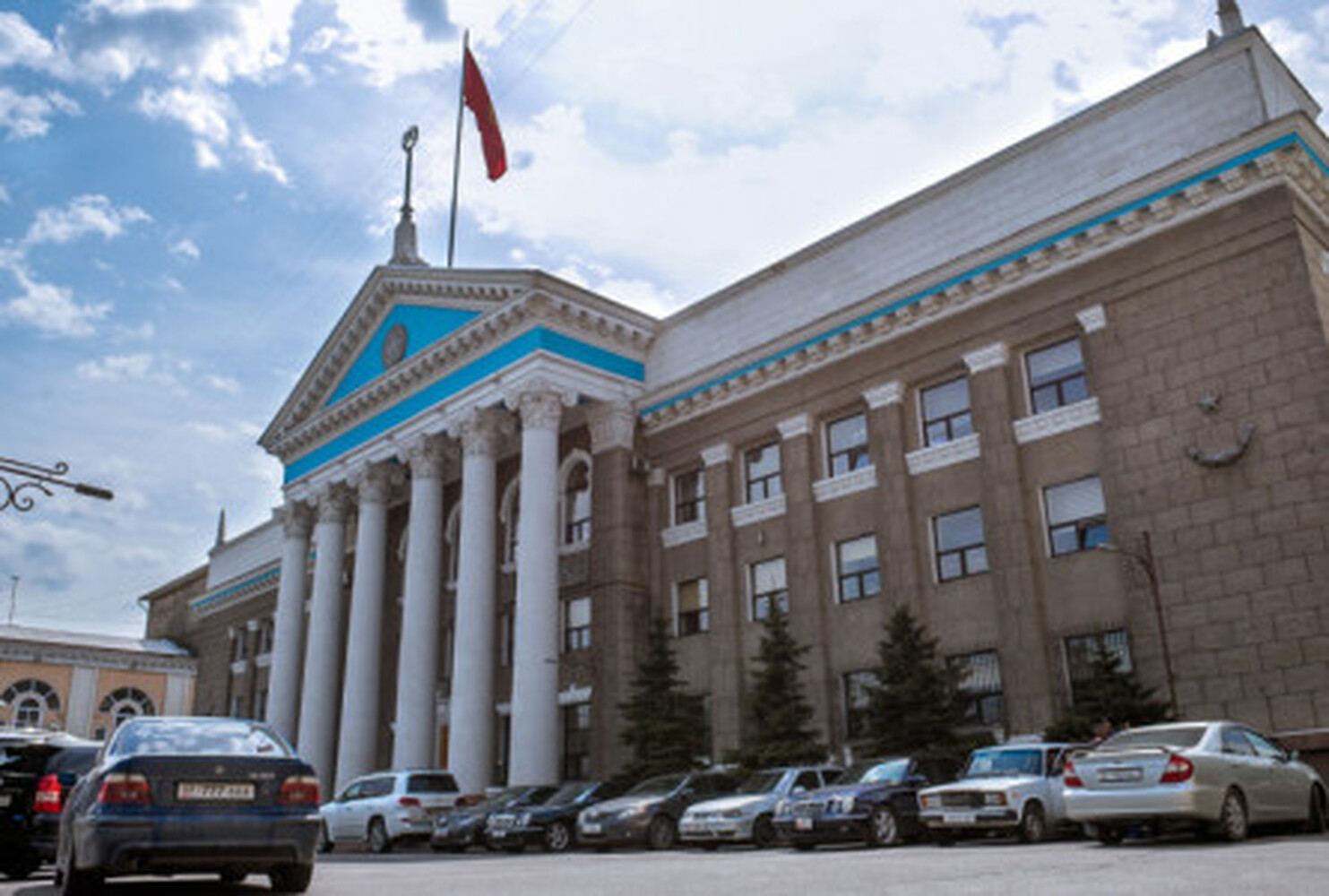 На оформление Бишкека к праздникам мэрия потратит 11,5 миллиона сомов — Today.kg