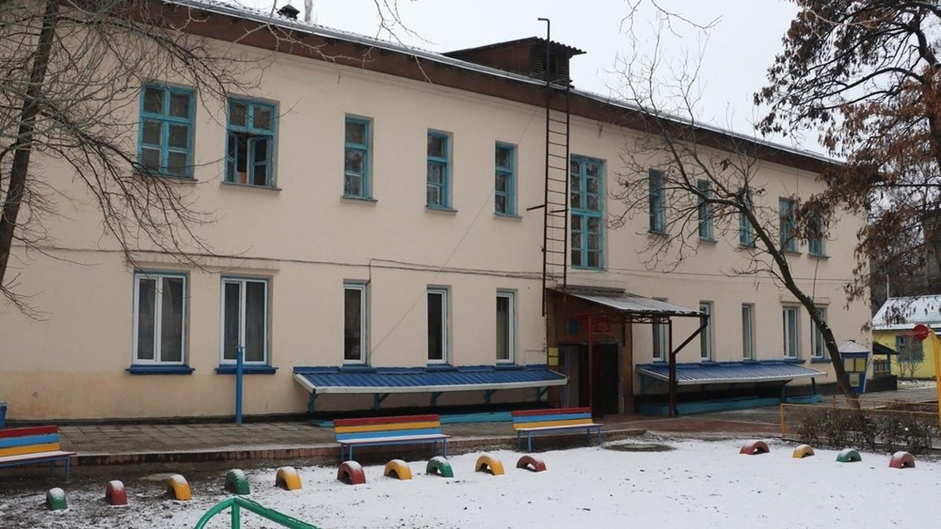 Детсад №31 Бишкека, в котором обвалился потолок, сносить не будут — Today.kg