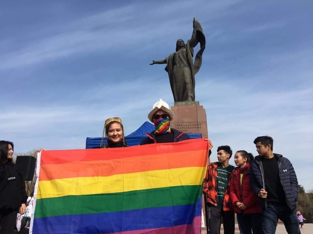 Фото - В Бишкеке в марше за права женщин приняли участие и трансгендеры — Today.kg