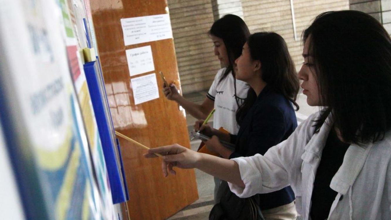 В Кыргызстане хотят ввести обязательное образование после 9 класса — Today.kg