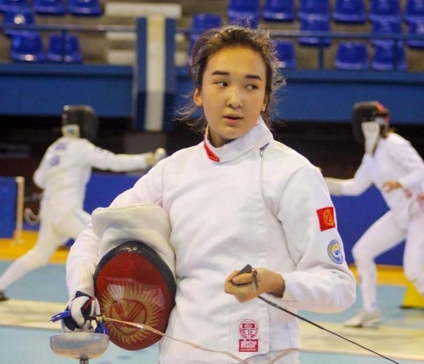 Кыргызстанцы примут участие в мировых турнирах по фехтованию — Today.kg