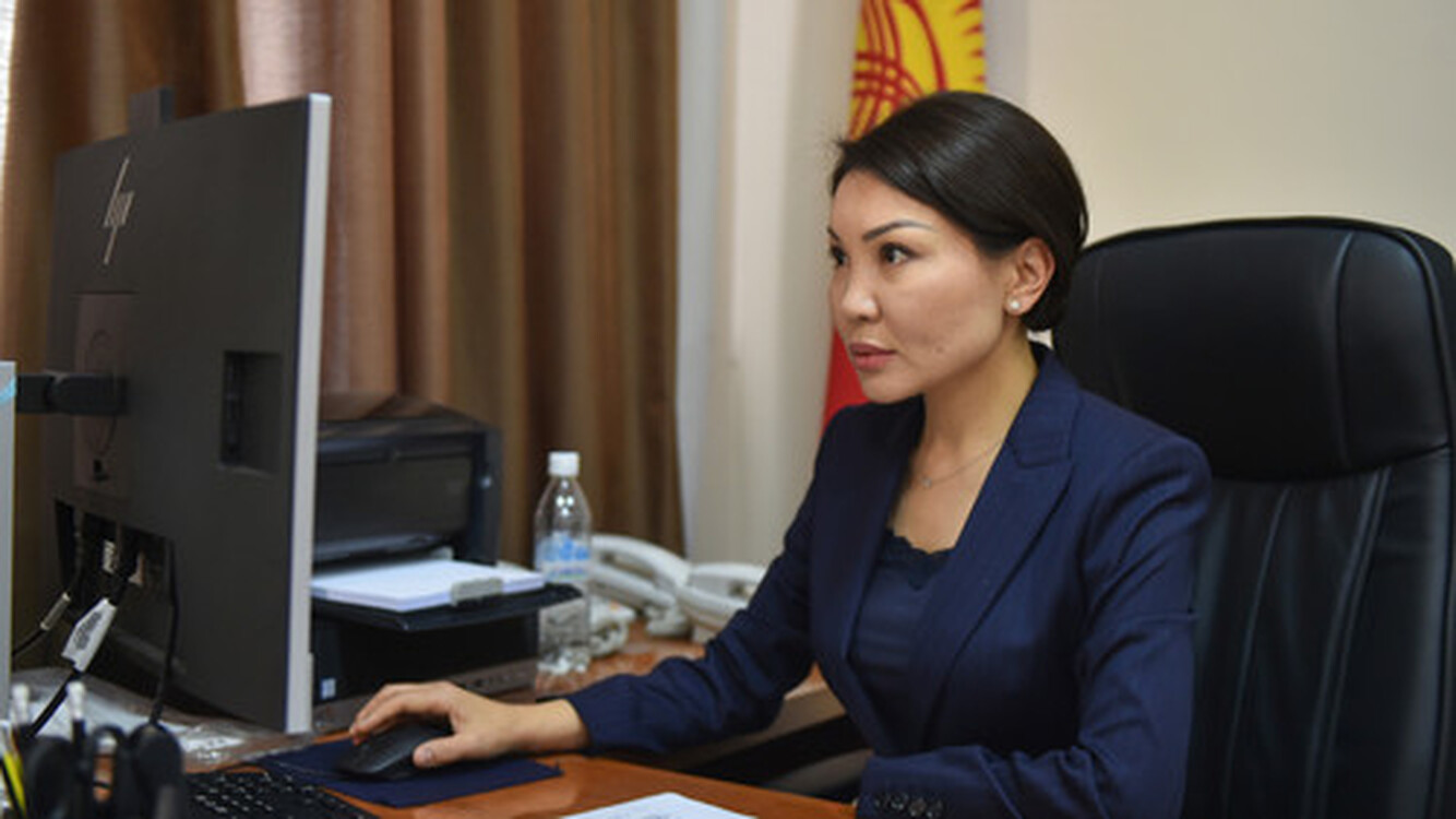 Экс-депутата Э.Сурабалдиеву допросили по событиям октября 2020 года — Today.kg