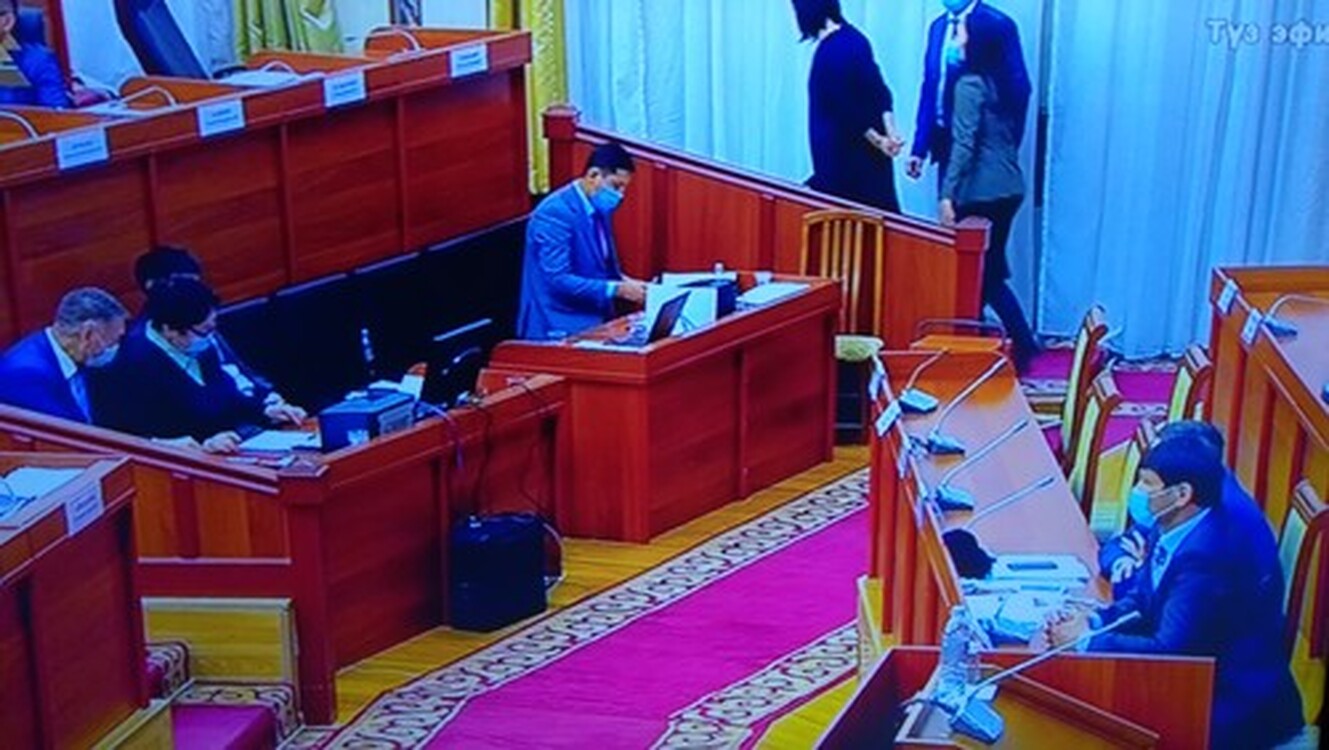 Жогорку Кенеш принял в первом чтении законопроект об утверждении отчета об исполнении республиканского бюджета за 2019 год — Today.kg