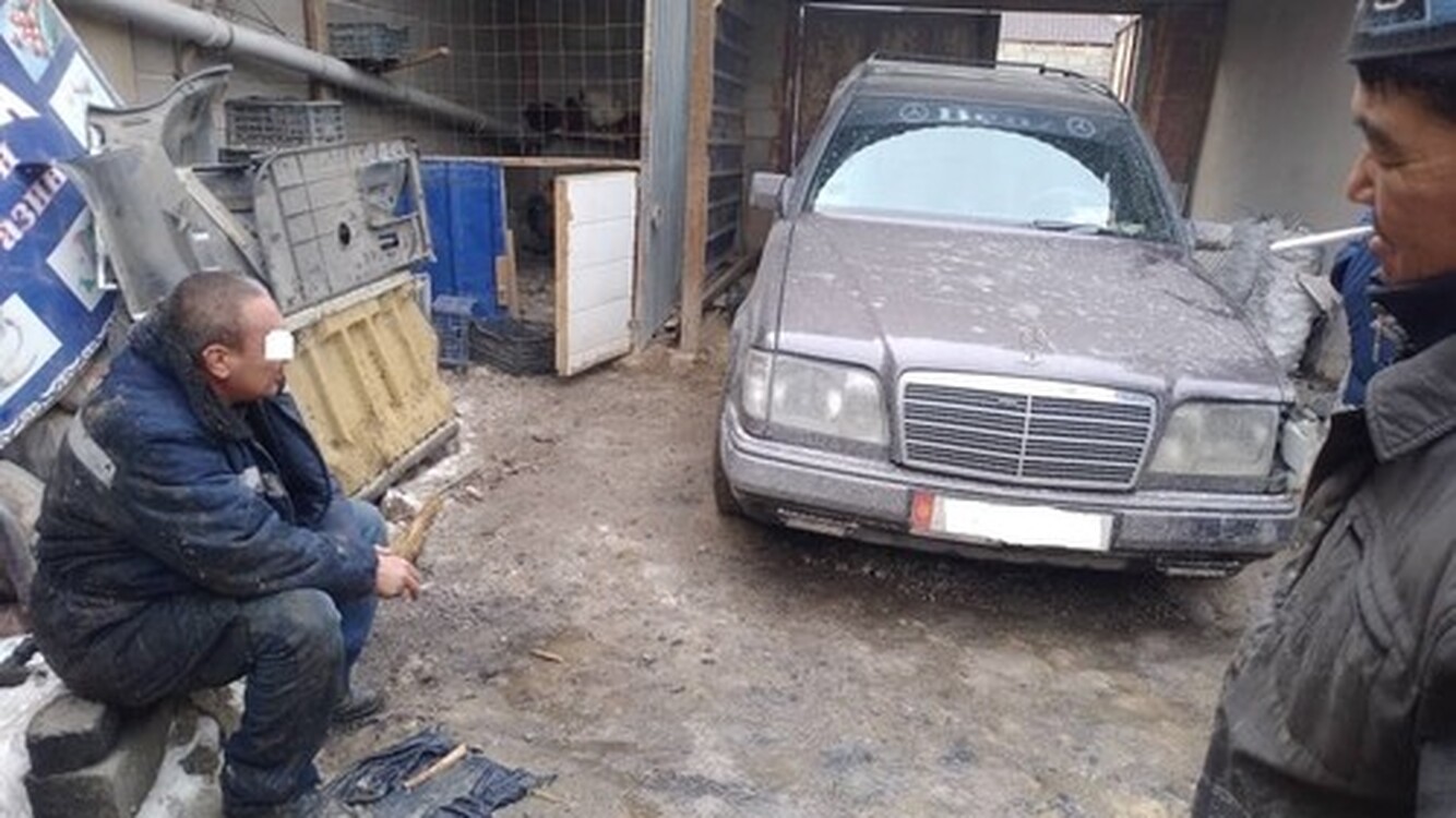 В новостройке в Бишкеке угнали «Мерсдес-Бенц». Автоугонщика задержали в нетрезвом состоянии — Today.kg