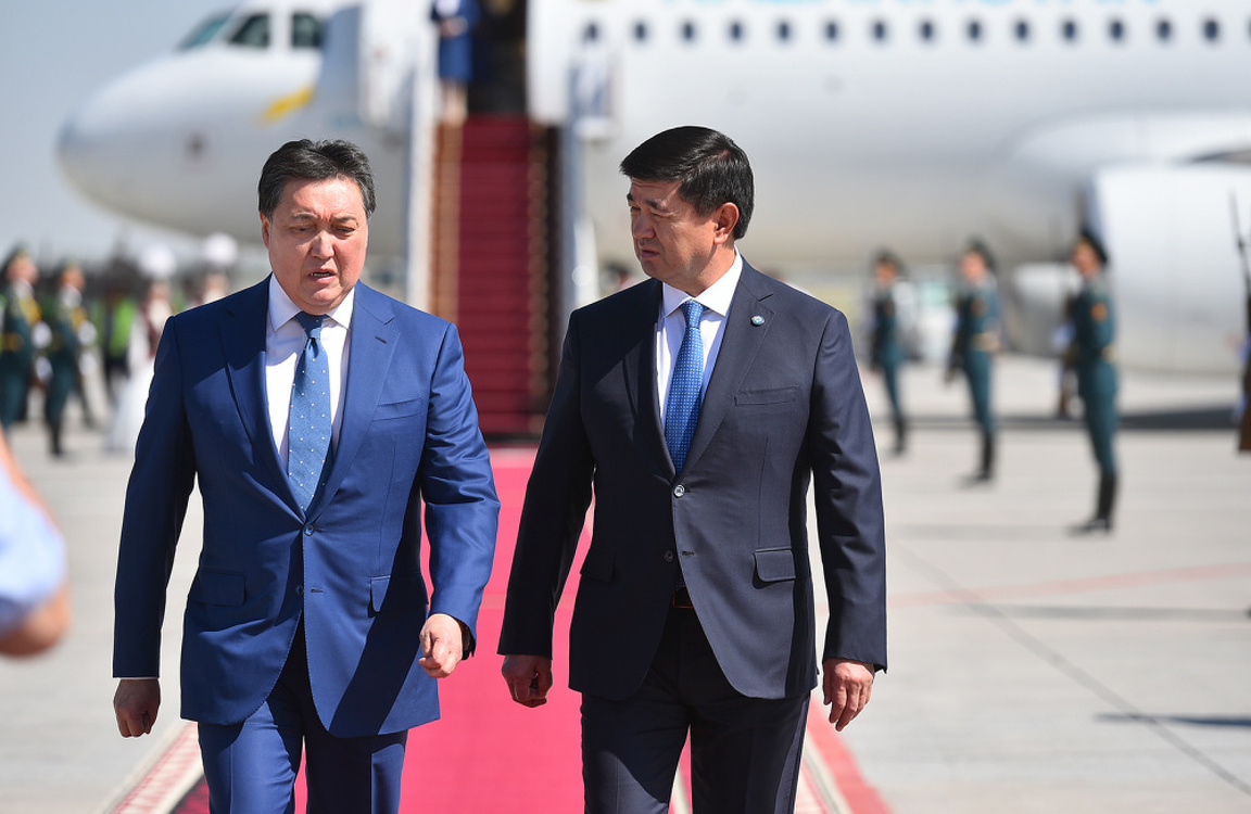Премьер Казахстана Аскар Мамин прибыл в  Кыргызстан — Today.kg