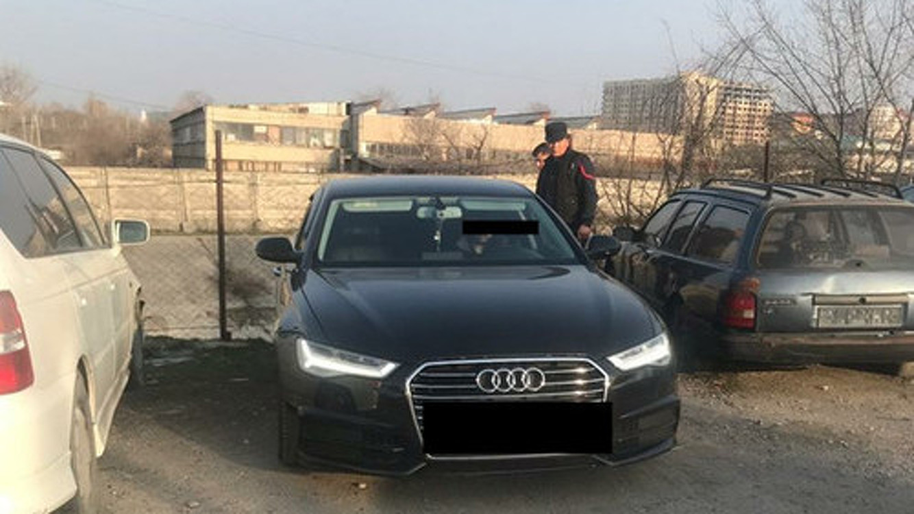 В центре Бишкека водитель «Ауди» сбил ребенка и скрылся. Задержан подозреваемый — Today.kg