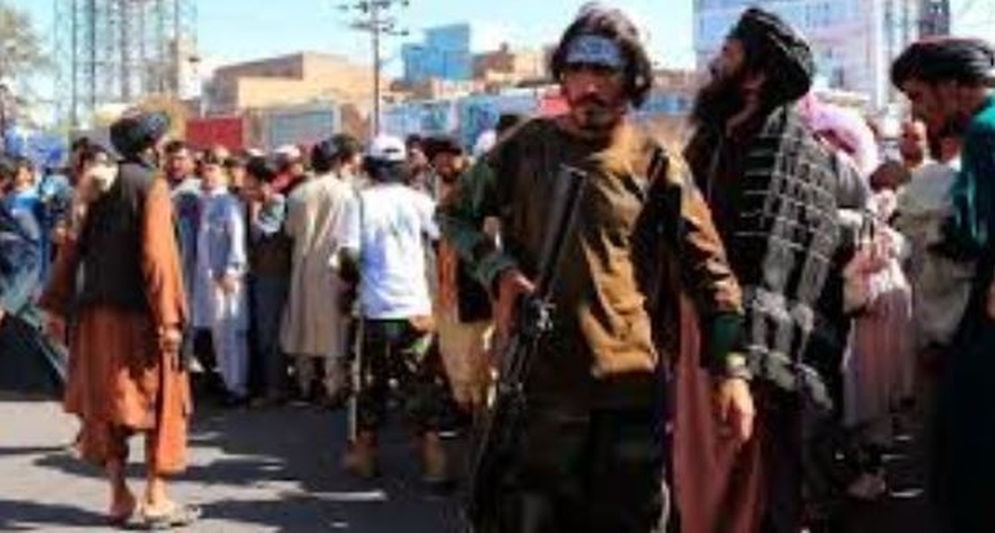 Талибы вывесили трупы на главной площади Герата — Today.kg