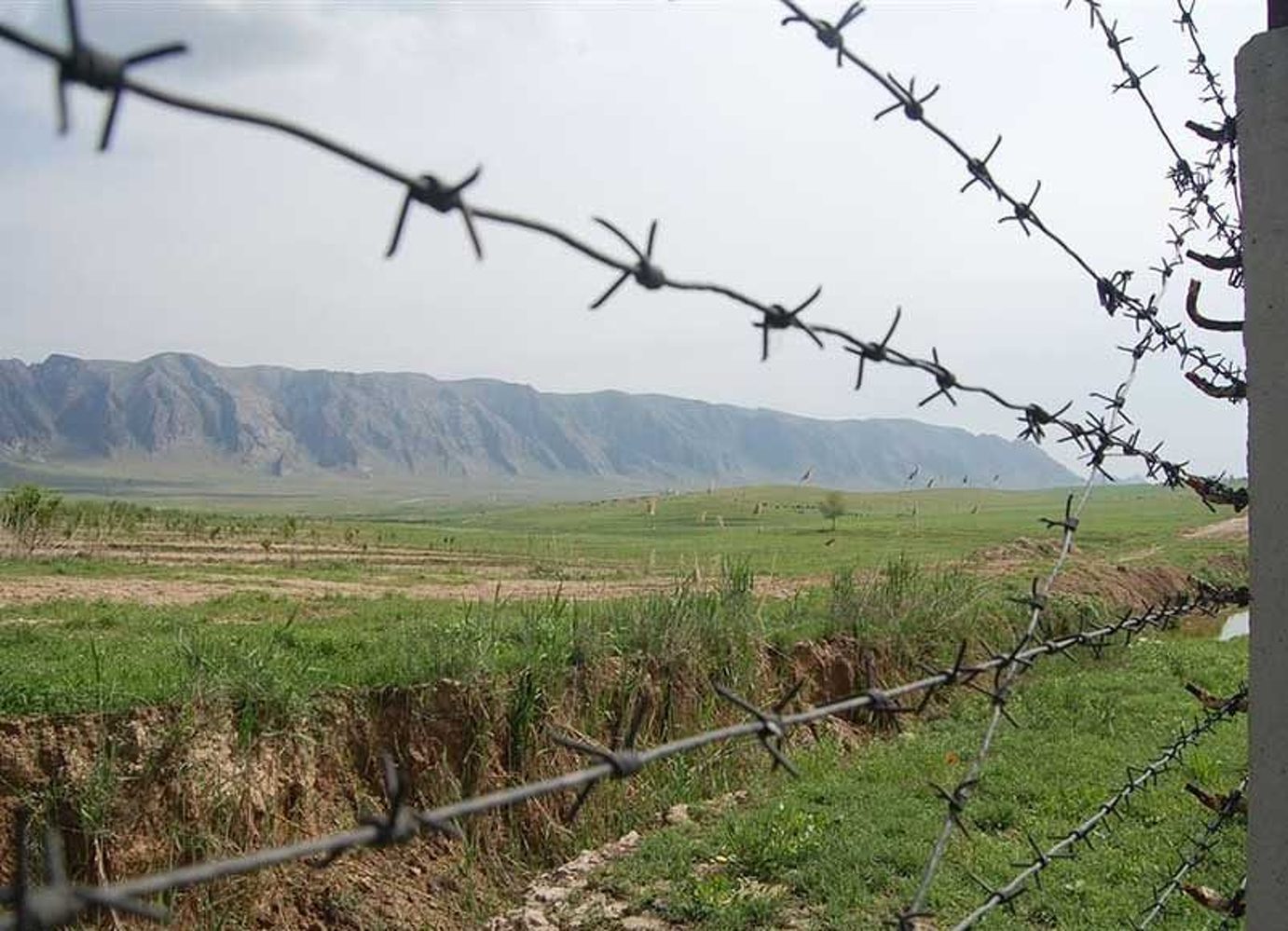 В Ошской области, на границе с Узбекистаном, произошел инцидент с применением оружия — Today.kg