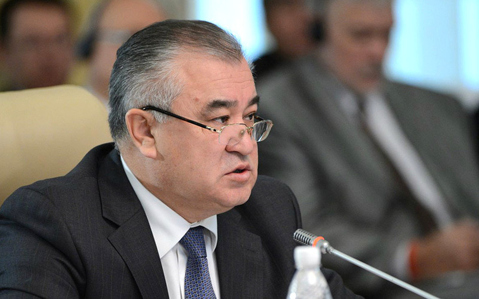 Бишкекский горсуд поддержал решение Административного суда о лишении Текебаева депутатского мандата — Today.kg