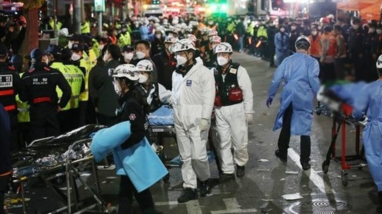 В Южной Корее объявлен траур из-за гибели 151 человека при давке на празднике Хеллоуин — Today.kg