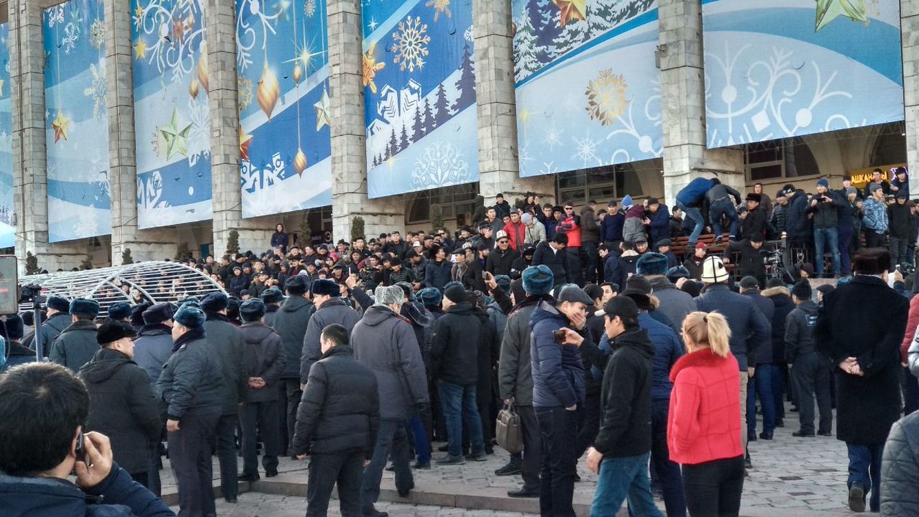 Антикитайские митинги в Кыргызстане. Комментируют политологи — Today.kg