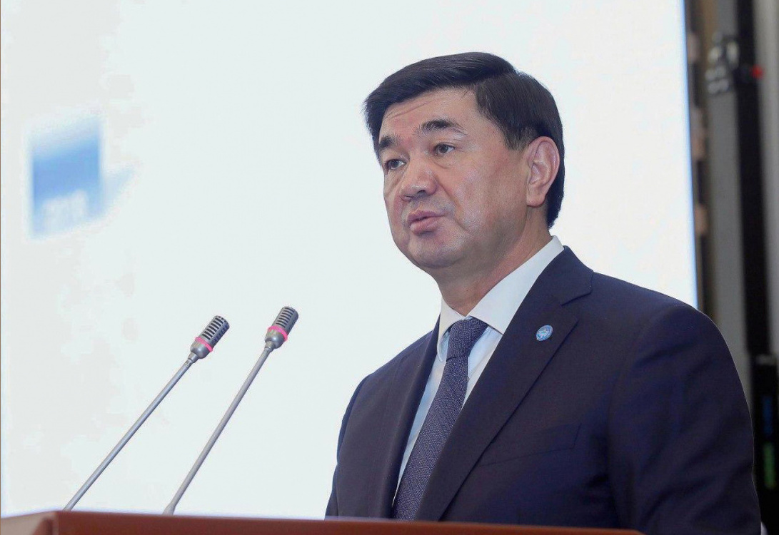 Премьер-министр прокомментировал обвинения Жанара Акаева в причастности к продаже частот — Today.kg