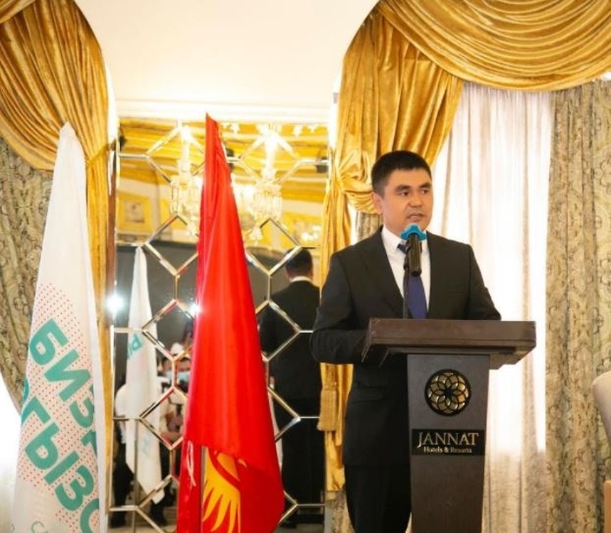 Суд признал незаконным отстранение партии «Биздин Кыргызстан» от выборов в горкенеш Оша — Today.kg